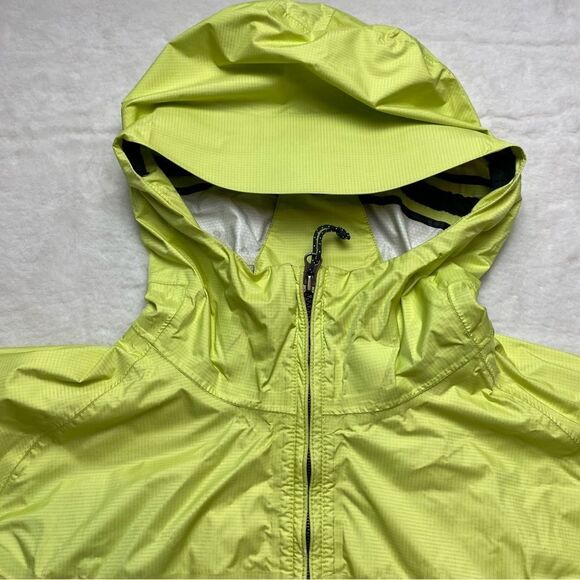Mountain HardWear Yellow Conduit Silk Waterproof Jacket Size Small - Picture 6 of 16